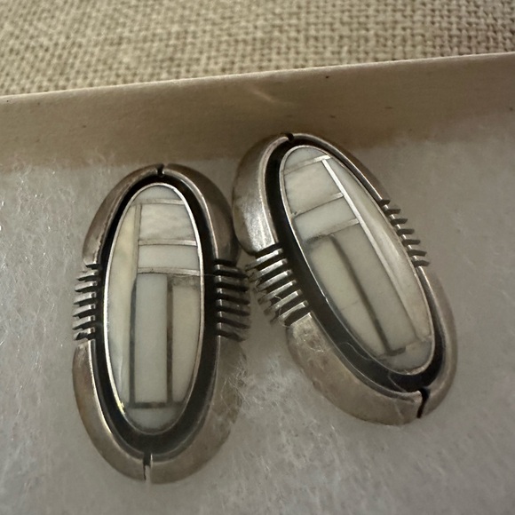 Gilbert Nelson Sterling Silver Navajo Art Deco Inlay Inlaid Earrings Signed OOAK - Picture 6 of 9